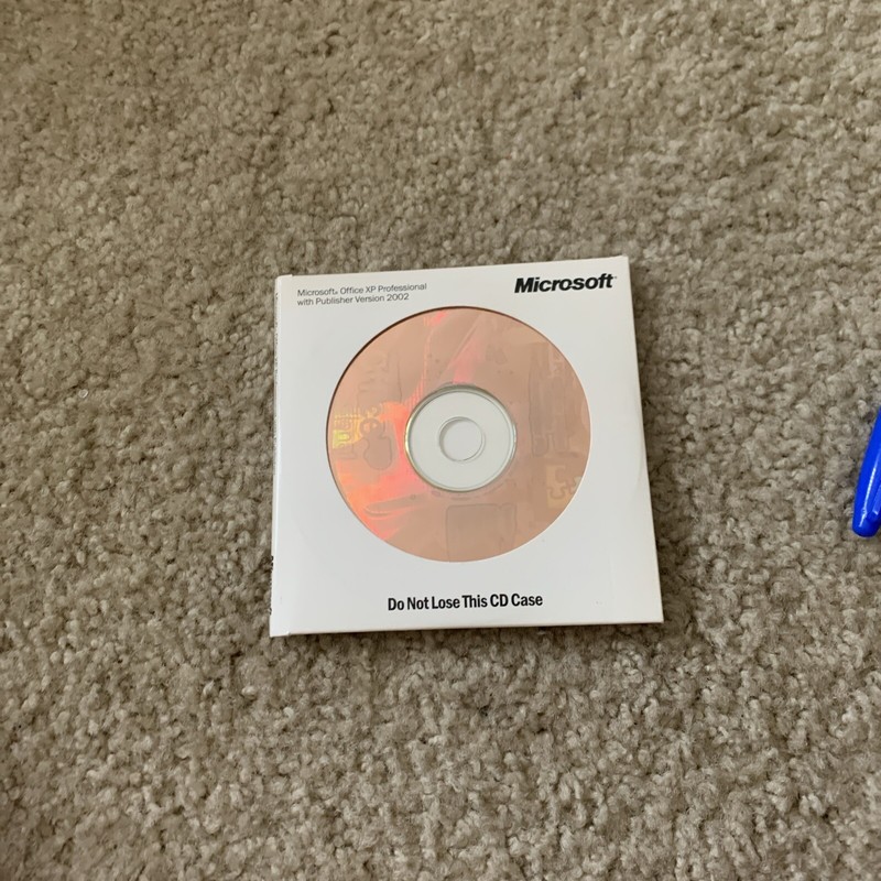 Microsoft Office XP Professional 2002 with Publisher 3 discs See Pics