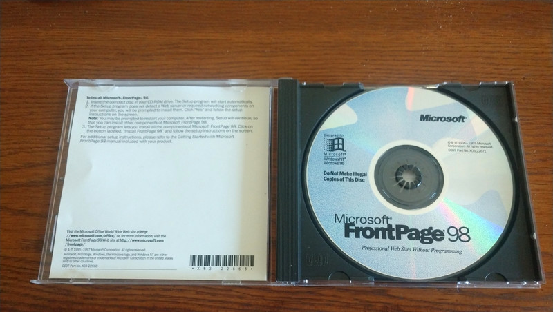 Microsoft FrontPage 98 CD-ROM with Key - Windows Web Site Creation Tool gallery