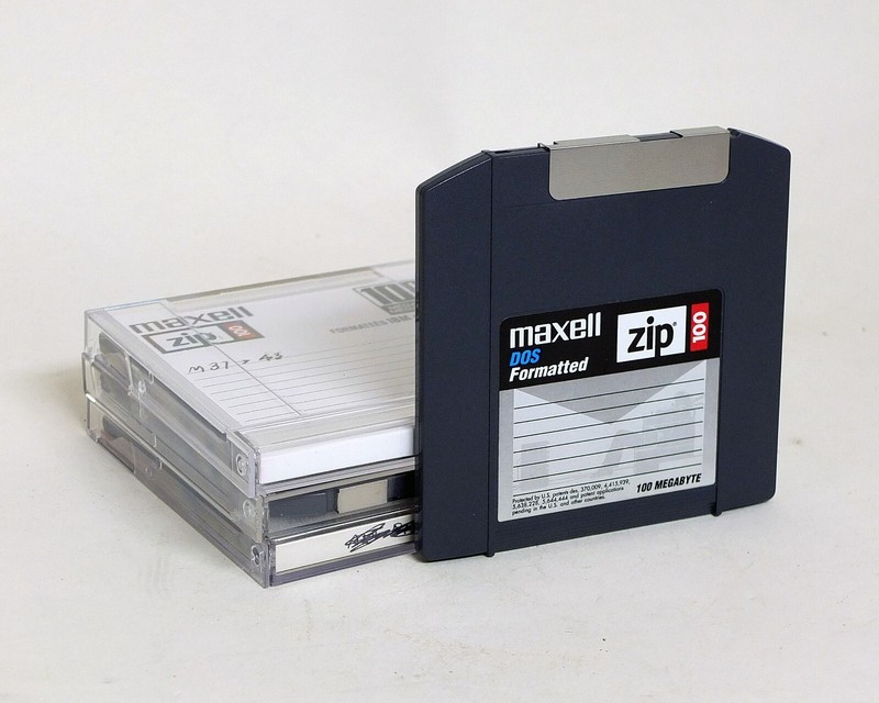 Maxell Zip 100 DOS Formatted 100MB Disk set of 4x Used