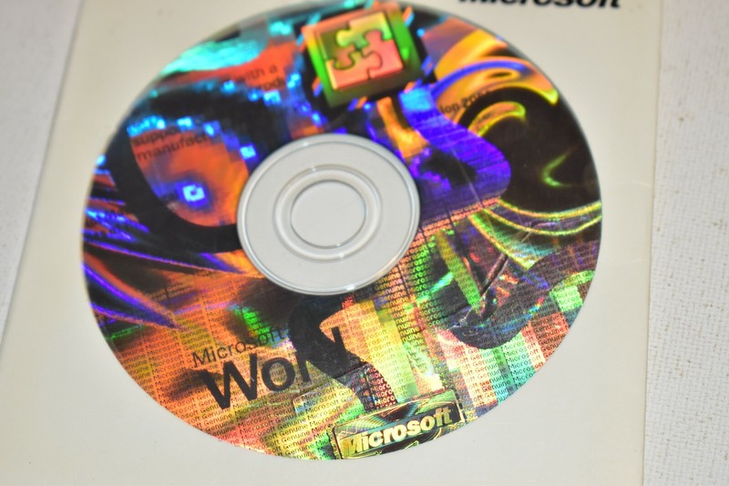 Microsoft Word 2002 Windows w/ Product Key for Sony Corporation