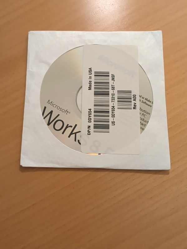 Dell Microsoft Office SB Edition 2003 trial Microsoft Works 8.5 sealed