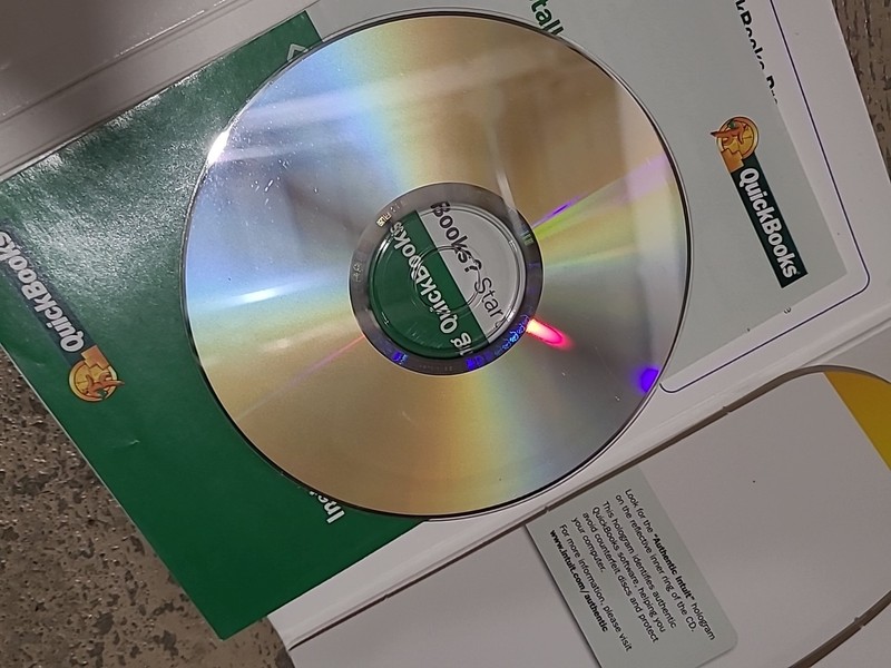 QuickBooks Pro 2008 with Enhanced Payroll Plus Standard WI Dows gallery