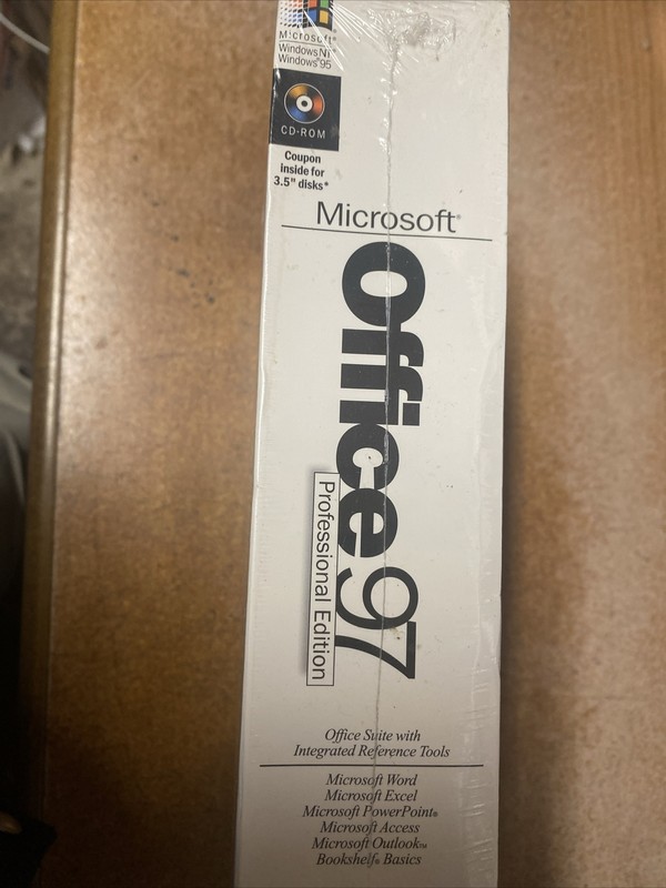 Microsoft Office 97 Professional Edition + Bookshelf Retail 1 User Full Retail gallery