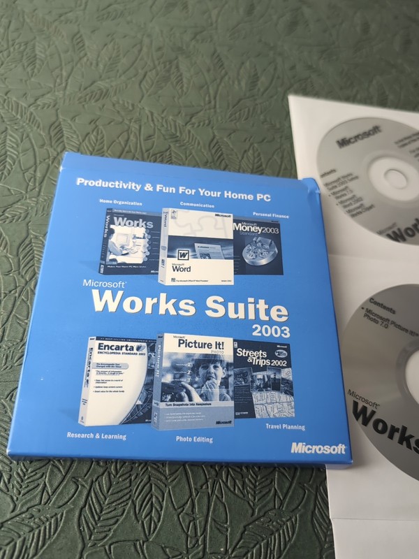 Microsoft Works Suite 2003 With Product Key Open Box gallery