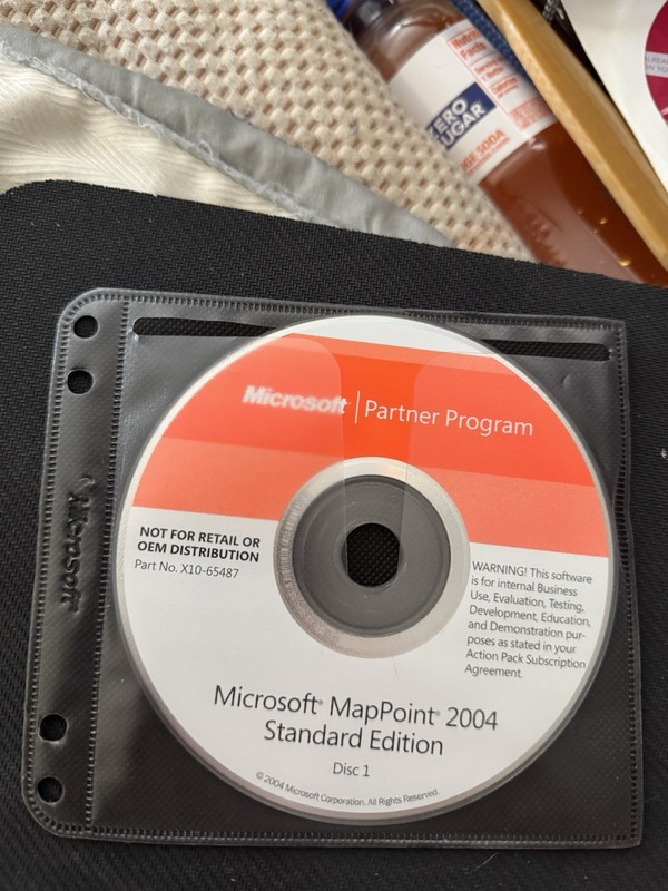 Microsoft MapPoint 2004 Standard Edition Full Version w/ 10 Licenses