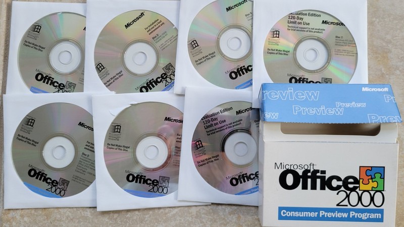 Microsoft Office 2000 Consumer Preview Program, 7 CDs gallery