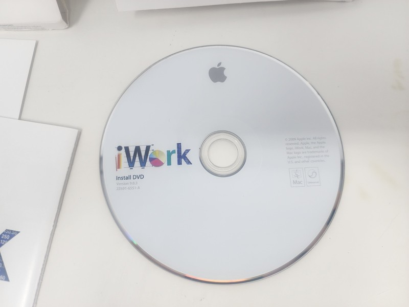 Apple iWork '09 Full Version CD for Mac MB942Z/A Used gallery