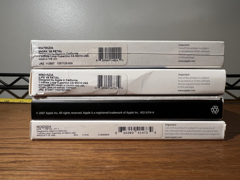 Apple Mac Software Lot: iWork 08 (Sealed), iLife 08, OS X 10.4 Leopard, iLife 11 gallery