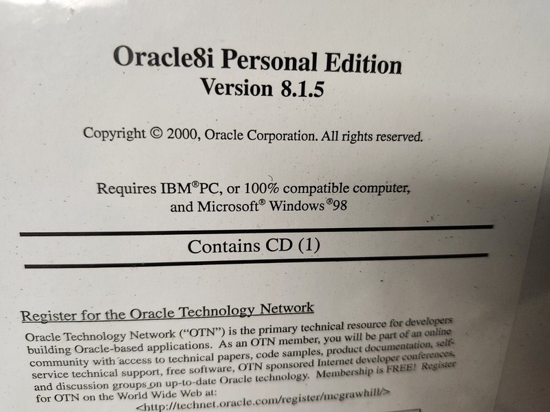 ORACLE8i PERSONAL EDITION VERSION 8.1.5 NEW SEALED ISBN 0072436905 WINDOWS 98
