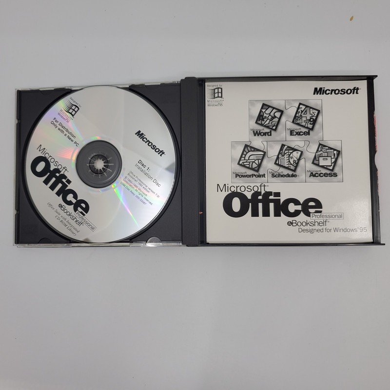 Microsoft Office Professional & Bookshelf for Windows 95 w/ Key and CD