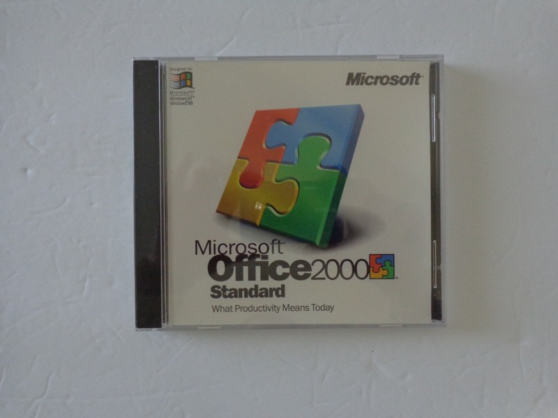 Microsoft Office 2000 Standard Edition (sealed jewel case)