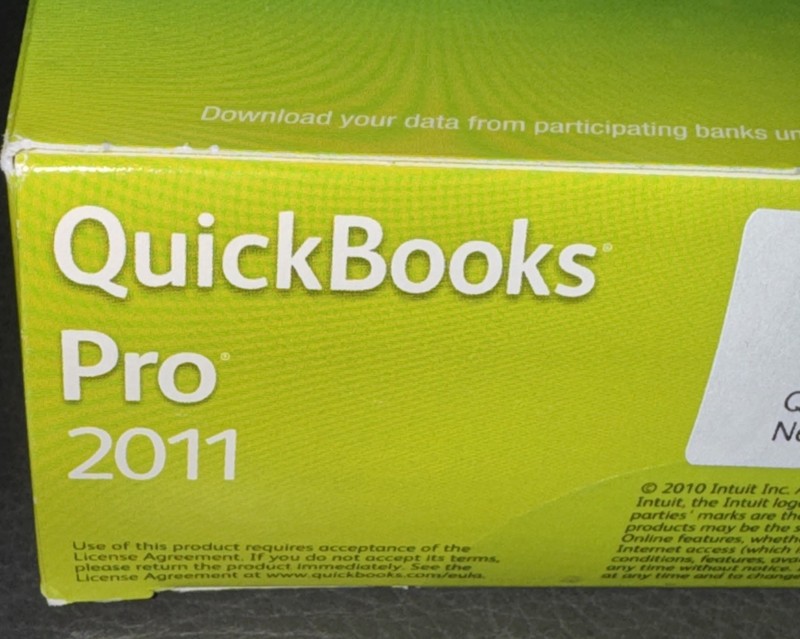 Intuit QuickBooks Pro 2011 Lifetime License Retail (Used) Read Description gallery