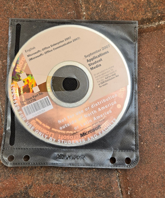 MICROSOFT OFFICE ENTERPRISE 2007 Student September Edition Discs (2 discs) with