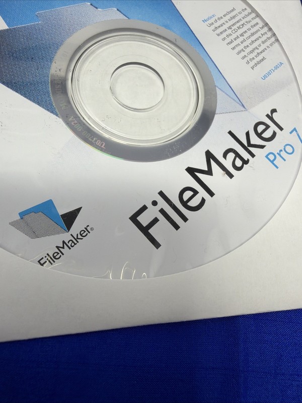 FileMaker Pro 7 Software for Mac CD-ROM Complete with Box & Manuals gallery
