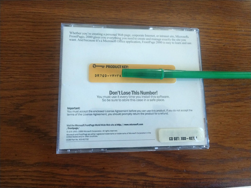 Microsoft FrontPage 2000 CD-ROM Upgrade w/ Product Key | Two CD Set gallery