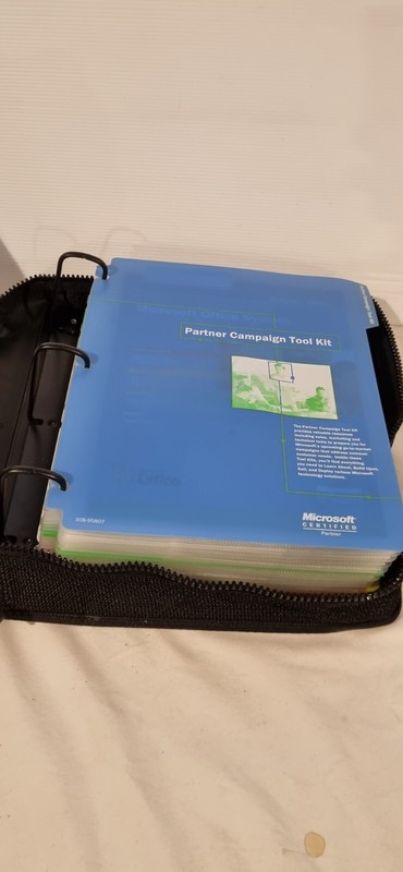 Microsoft Technical Library 2003 Developer Tools - Microsoft Partner Toolkit gallery