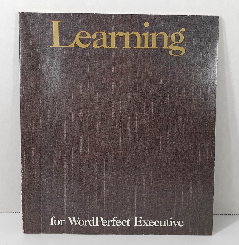 1987 WordPerfect Executive Manuals 3.5" Floppy Disks w Labels Original Vintage gallery