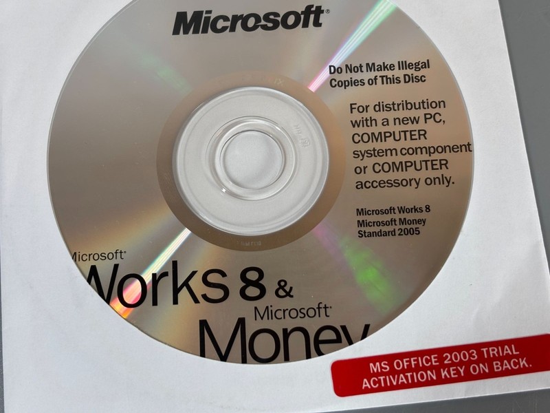 New Microsoft Works 8 & Money Standard 2005 CD With MS Office 2003 ActivationKey