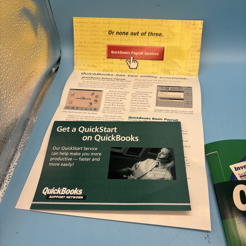 QuickBooks Pro 2000 Quicken Box With Manual NO DISC gallery